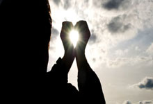 暖心!C罗与病重小球迷见面,助小球迷实现梦想.